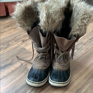 Women's SOREL’s Faux Fur Lined waterproof Winter Boots